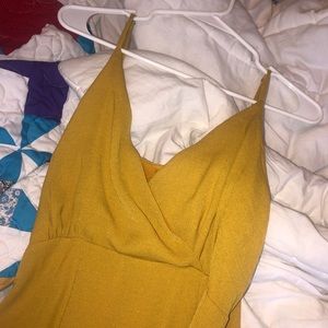 Lulu’s V-neck Sleeveless Mustard Yellow Maxi Dress